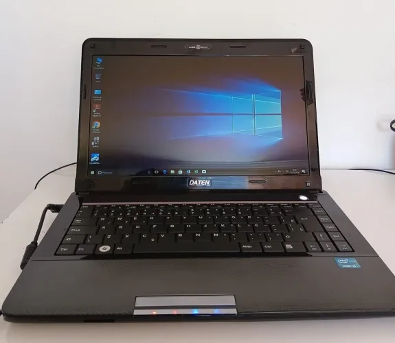 Notebook core i3. 2.20 ghz. Bateria boa
