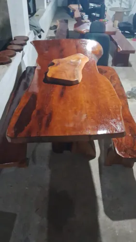 Mesas rústicas