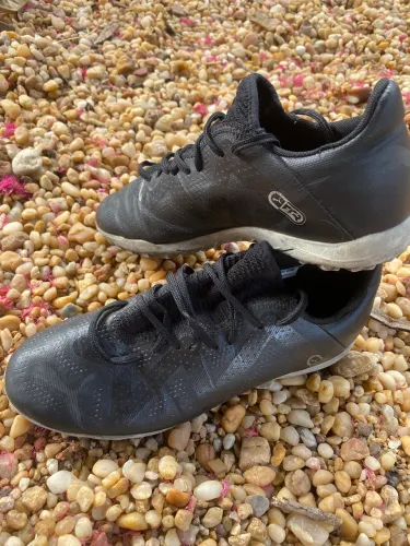 Chuteira de campo PUMA FUTURE PLAY original, número 38