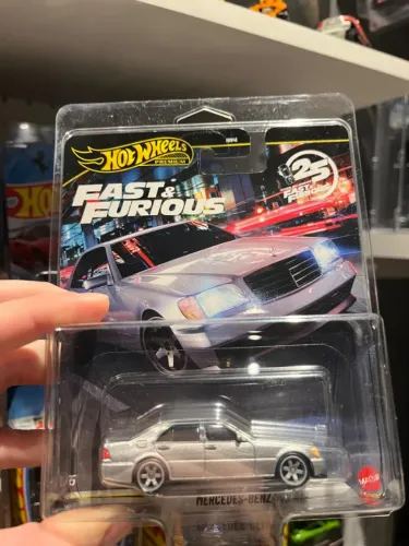 Hot Wheels Mercedes-Benz 500 SEL - Velozes e Furiosos + Protetor de cartela.