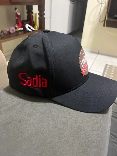 BONE PERSONALIZADO ?SADIA?