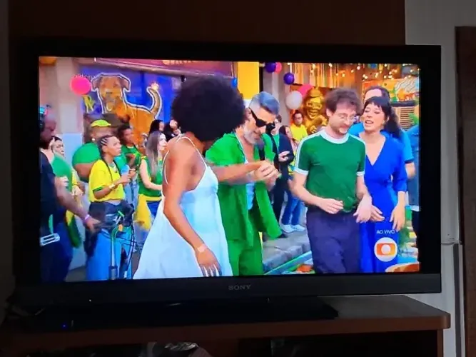 TV SONY BRAVIA 40 POLEGADAS + CHROMECAST 