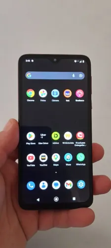 Moto g8 play..  troco por outro .. tenho volta..