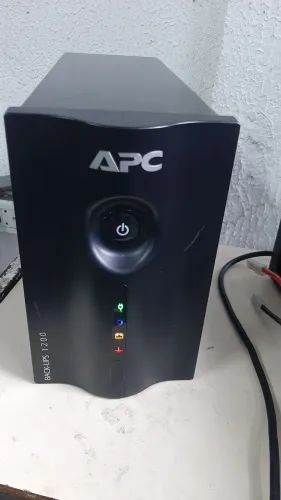 Nobreak APC 1200VA / 600W - Baterias Novas - 30 Minutos de Autonomia
