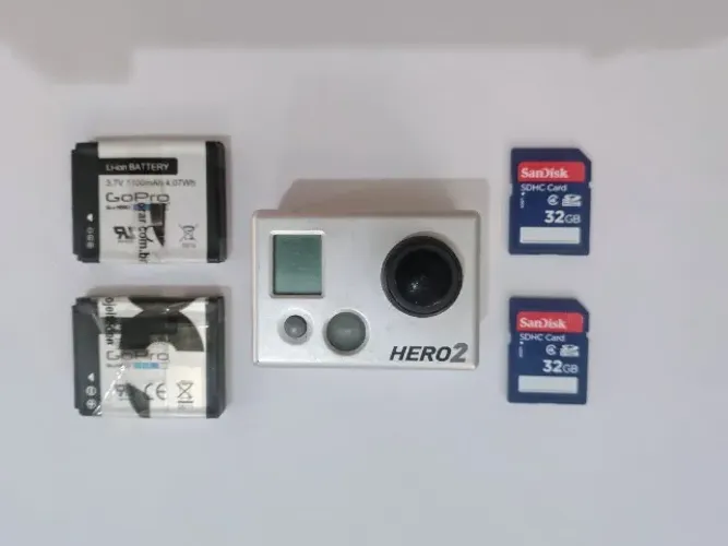 GoPro Hero 2 - 2 baterias - 2 Cartões 32GB