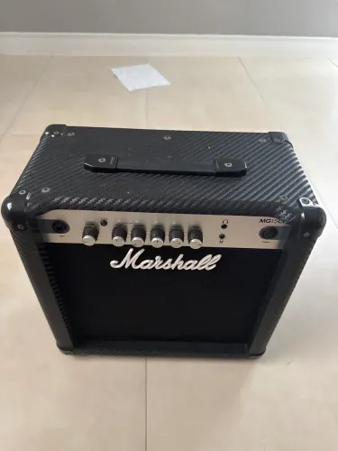 Caixa Amplificadora Marshall MG15CF 40w