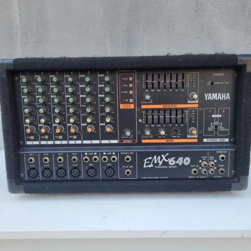 Mesa Amplificada Yamaha EMX640
