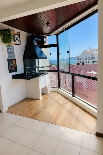Apartamento com 2 Quartos sendo um suíte, Vista para o Mar à Venda em Canasvieiras.