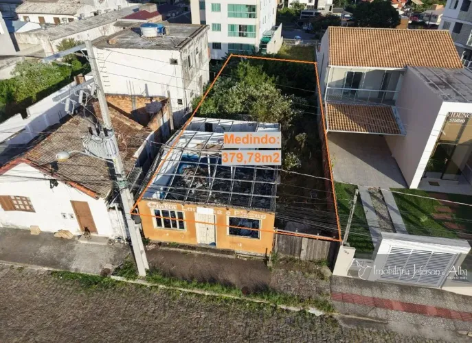 Terreno para venda próximo a Praia da Vila no Centro de Imbituba