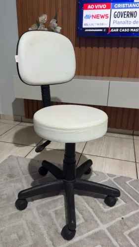Cadeira mocho para estética