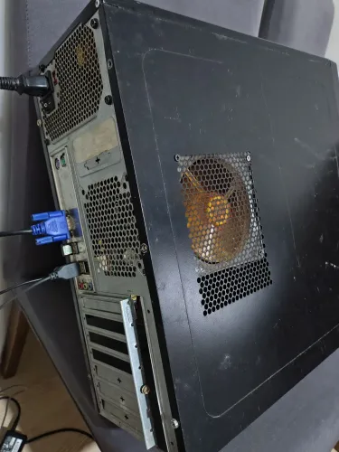 Gabinete i3 4170, 8gb SSD 256gb