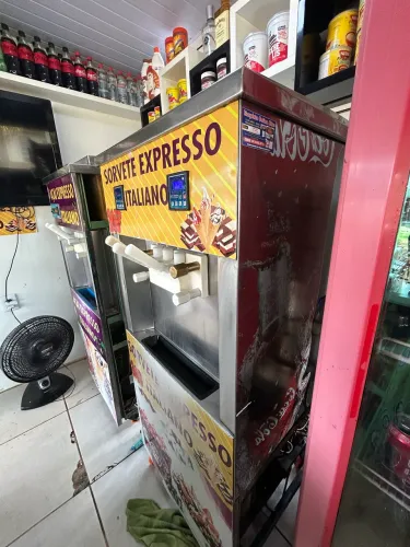 Máquina de Sorvete Soft Expresso Italiano - Profissional