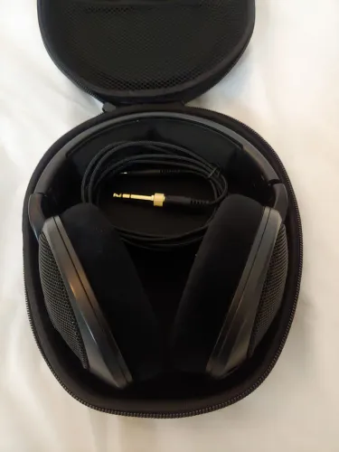 Fone de Ouvido Sennheiser Hd 560s