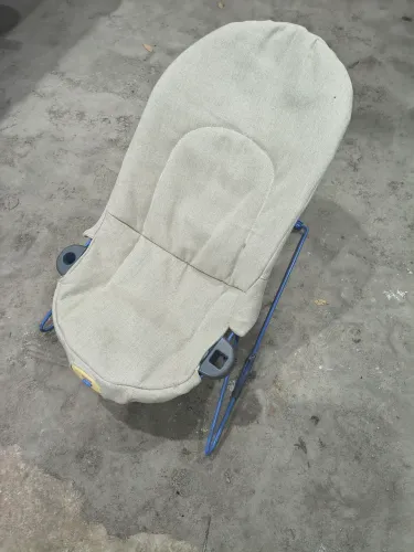 Cadeirinha descanso infantil Fisher Price não está vibrando