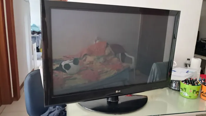 Vendo TV  plasma 42 polegadas 