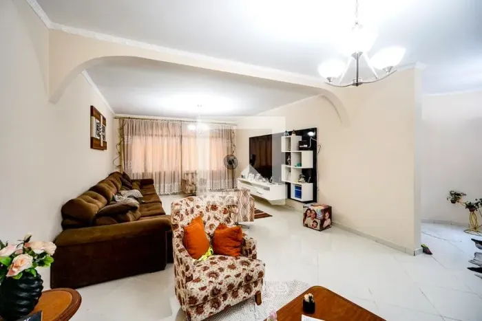 Casa à Venda - Vila Carrão, 4 Quartos, 407 m2