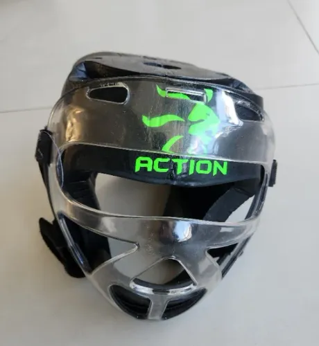 Capacete para artes marciais
