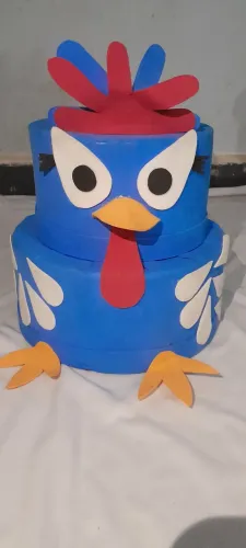 Bolo fake da galinha pintadinha