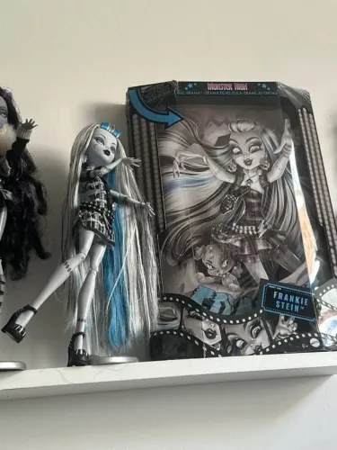 FRANKIE STEIN REEL DRAMA boneca monster high