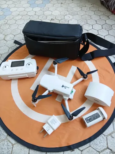 Drone mini zino hubsan novo autonomia de voo 45 minutos 10km de distância