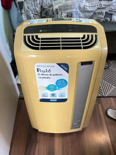 Ar Condicionado Portátil Delonghi Pinguino Silent 13.000 Btu (Usado)