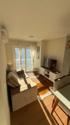 Apartamento para Alugar com 2 quartos, 1 banheiro, 1 vaga e 57m²