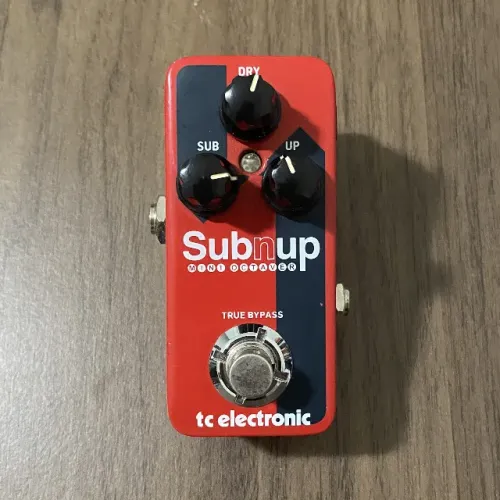 Pedal TC Eletronic Sub N Up Mini Octaver Oitavador (N POG, OC-3)