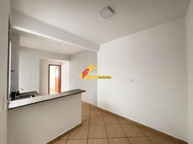 Kitnet para aluguel, 1 quarto, 1 vaga, Vila Cruzeiro - Divinópolis/MG