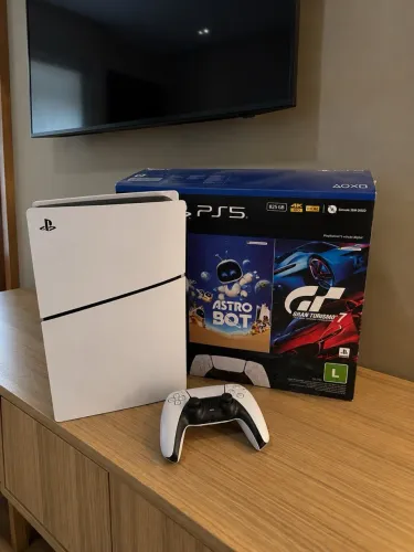 PS5 Slim Digital (Pouco Usado)
