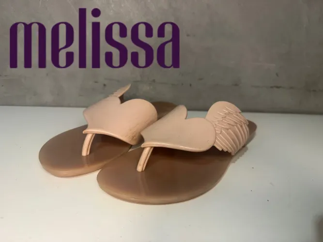 Rasteirinha Melissa Vivienne westwood - outlet brechó 