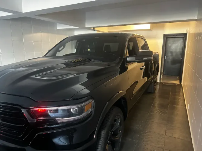 Ram 1500 Limited Night Edition 5.7 4X4 Aut. 2024
