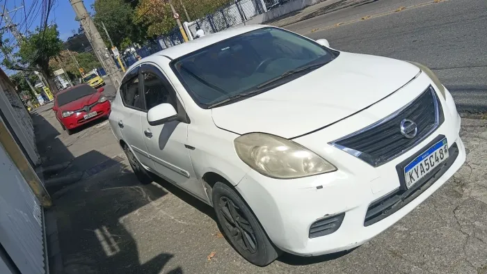 Nissan Versa SV 1.6 16V Flex Fuel 4P Mec. 2014