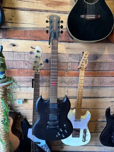 Guitarra SG Pirate SX