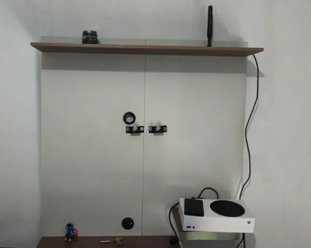 Painel pra TV sala seminovo conservadissimo pra TV até 42 polegadas