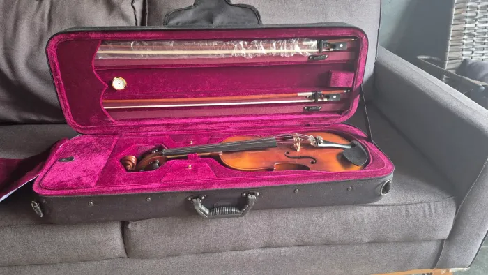 Violino Acústico Michael VNM 4/4 Espuce Ebano. Estojo e Arcos