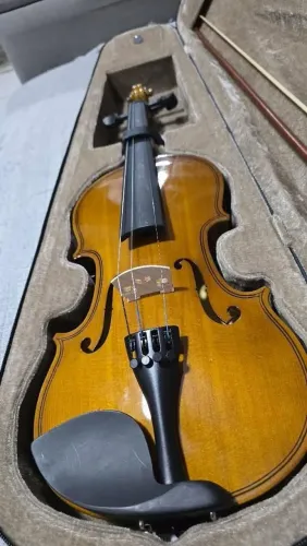 Violino 4/4 dominante