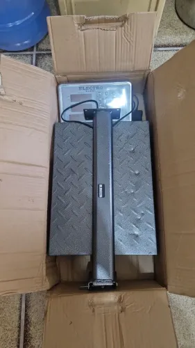 Balança comercial plataforma 200kg eletrônica