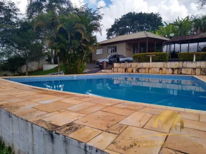 Chácara à Venda em Terra Preta Top Localização!