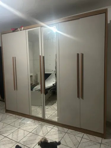 Guarda roupa grande madeiraemadeira