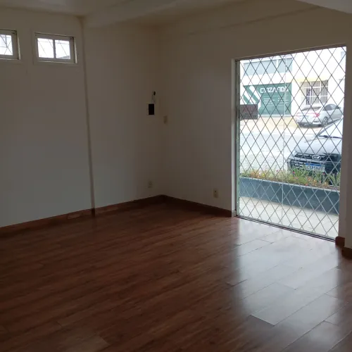 Sala Comercial (Costa e Silva) - R.Elza Meinert - Vagas de Estacionamento