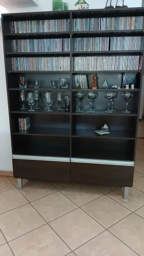 Estante em ótimas condições