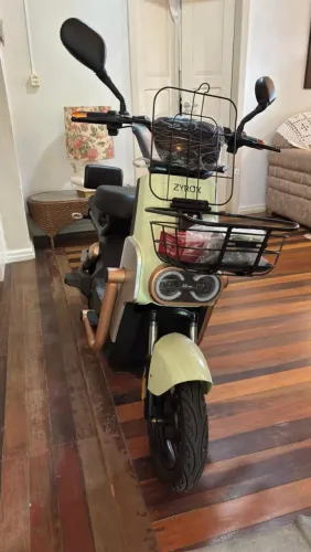 Scooter Elétrica Modelo U8 Zyrox 500 W velocidade até 32 km/h