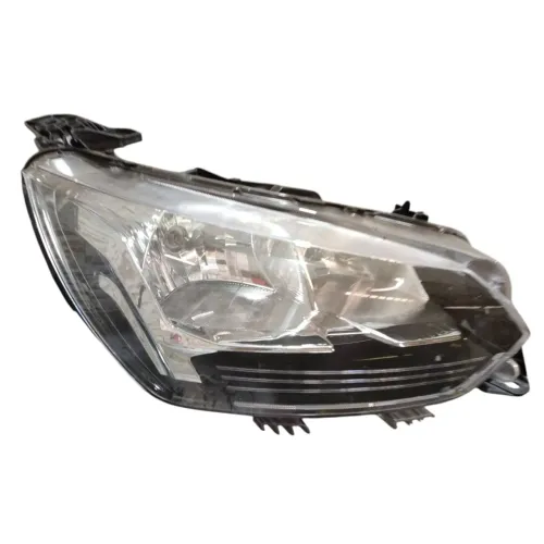 Farol direito peugeot 208 Ano: 20/24