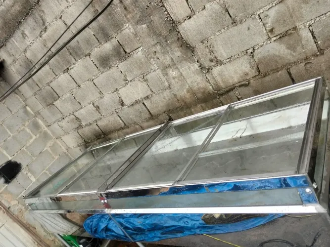 expositor de peixe inox