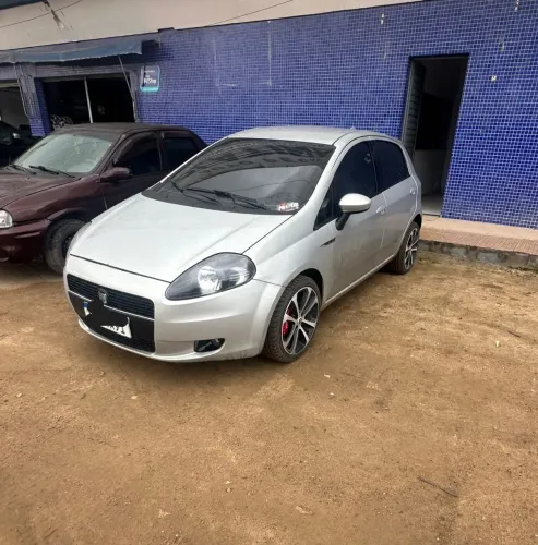 Fiat Punto Attractive 1.4 Fire Flex 8V 5P 2011