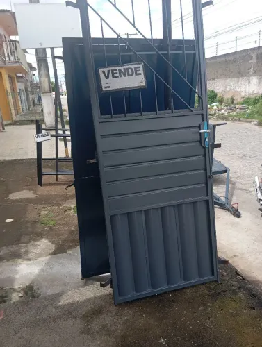 Porta de ferro nova para vender!
