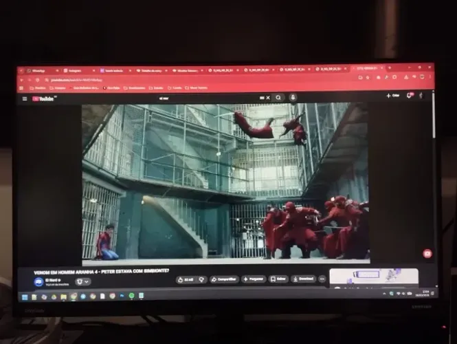 Monitor Samsung Odyssey G30 LS24BG300ELMZD 24" Full HD Va 144Hz FreeSync Preto