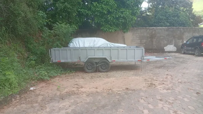 Carreta aberta ( já emplacada)