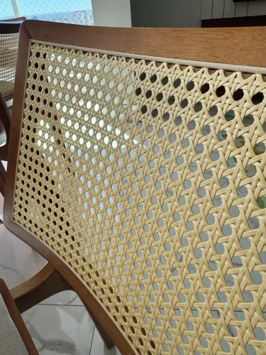 Mesa praticamente nova