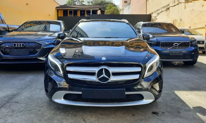 Mercedes-Benz GLA 200 Adv. 1.6/1.6 TB 16V Flex Aut. 2015